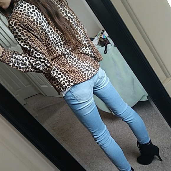 Cheetah Long Sleeve Button Up - Picture 2 of 6